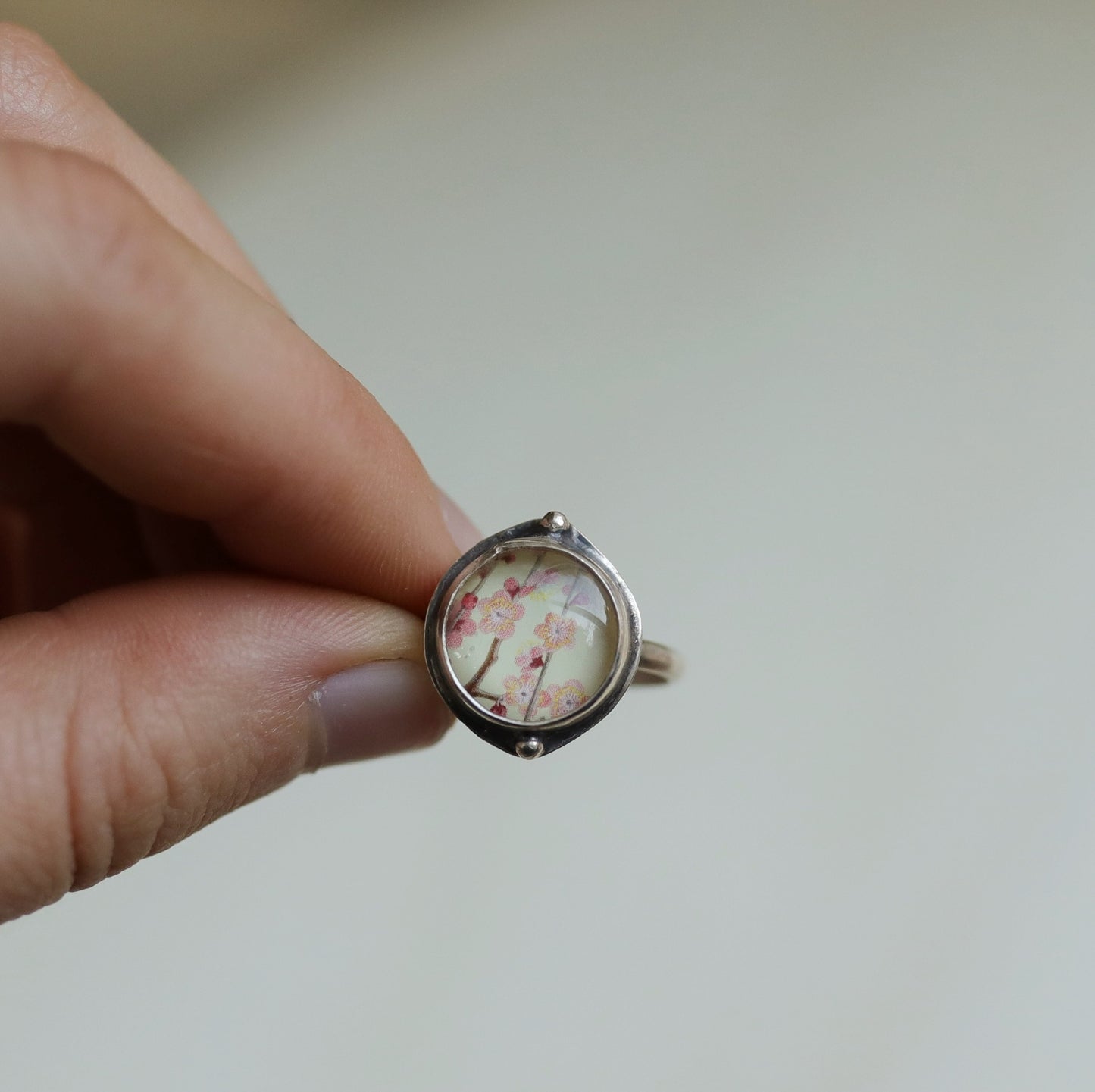 japan cherry blossom stamp ring [size 8.5]